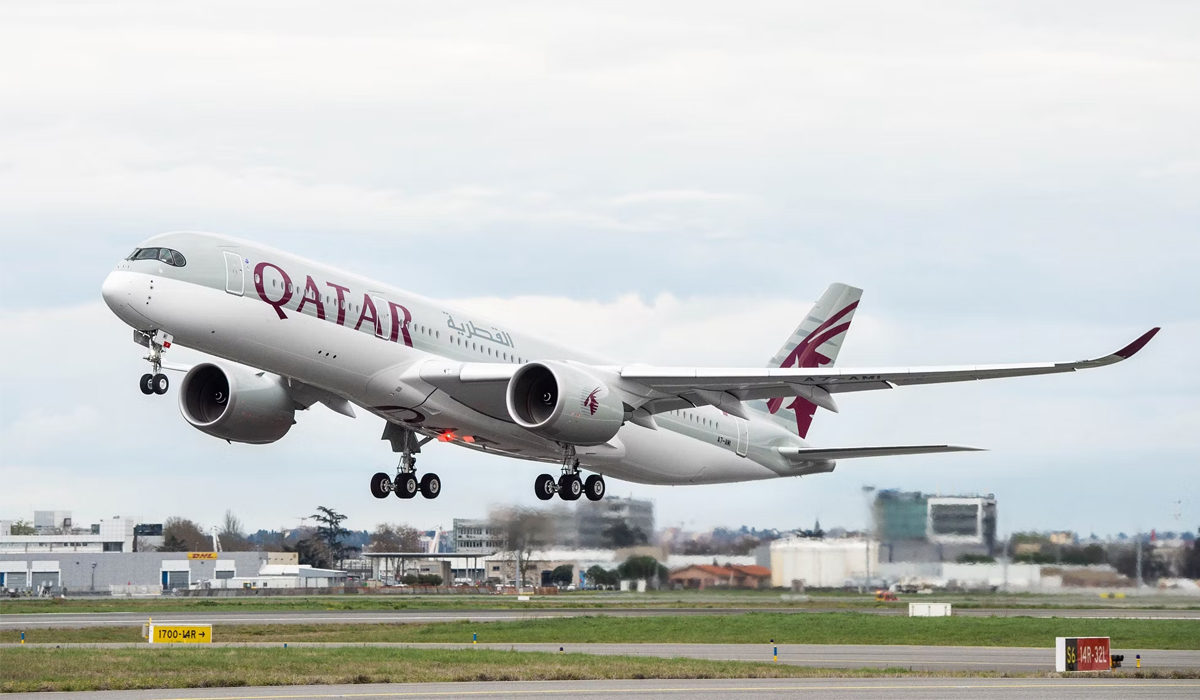 Off Duty Pilot Dies As Qatar Airways Airbus A350 Diverts To Dubai